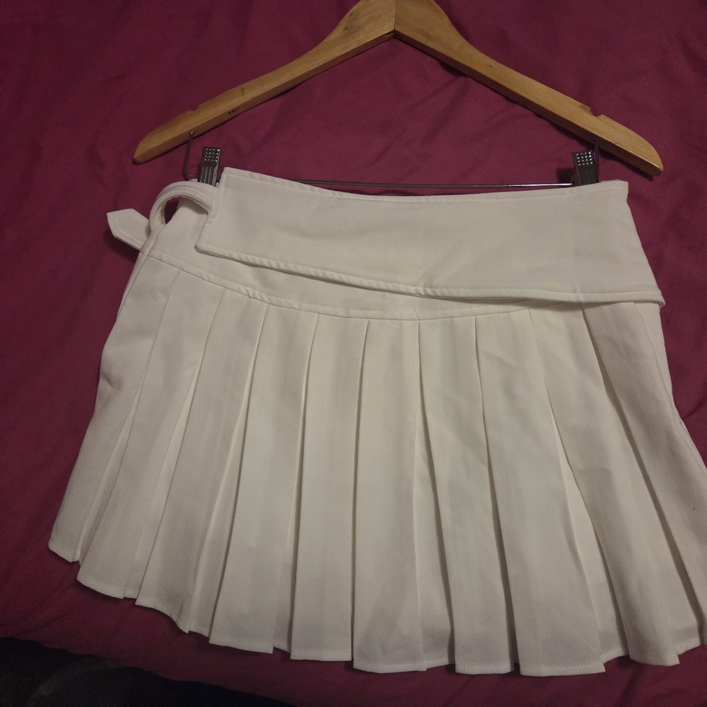 White Pleated Skirt